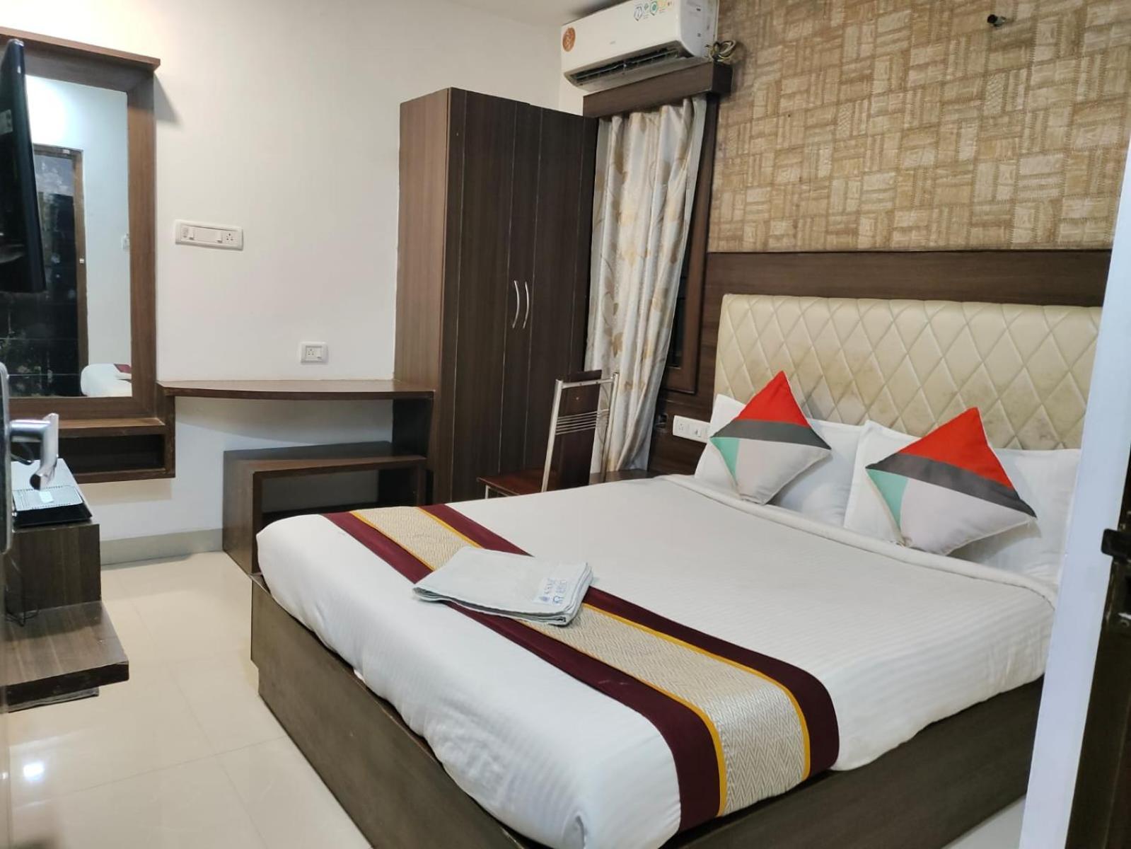 Khaleej Residency Near U S Embassy Hotel Chennai